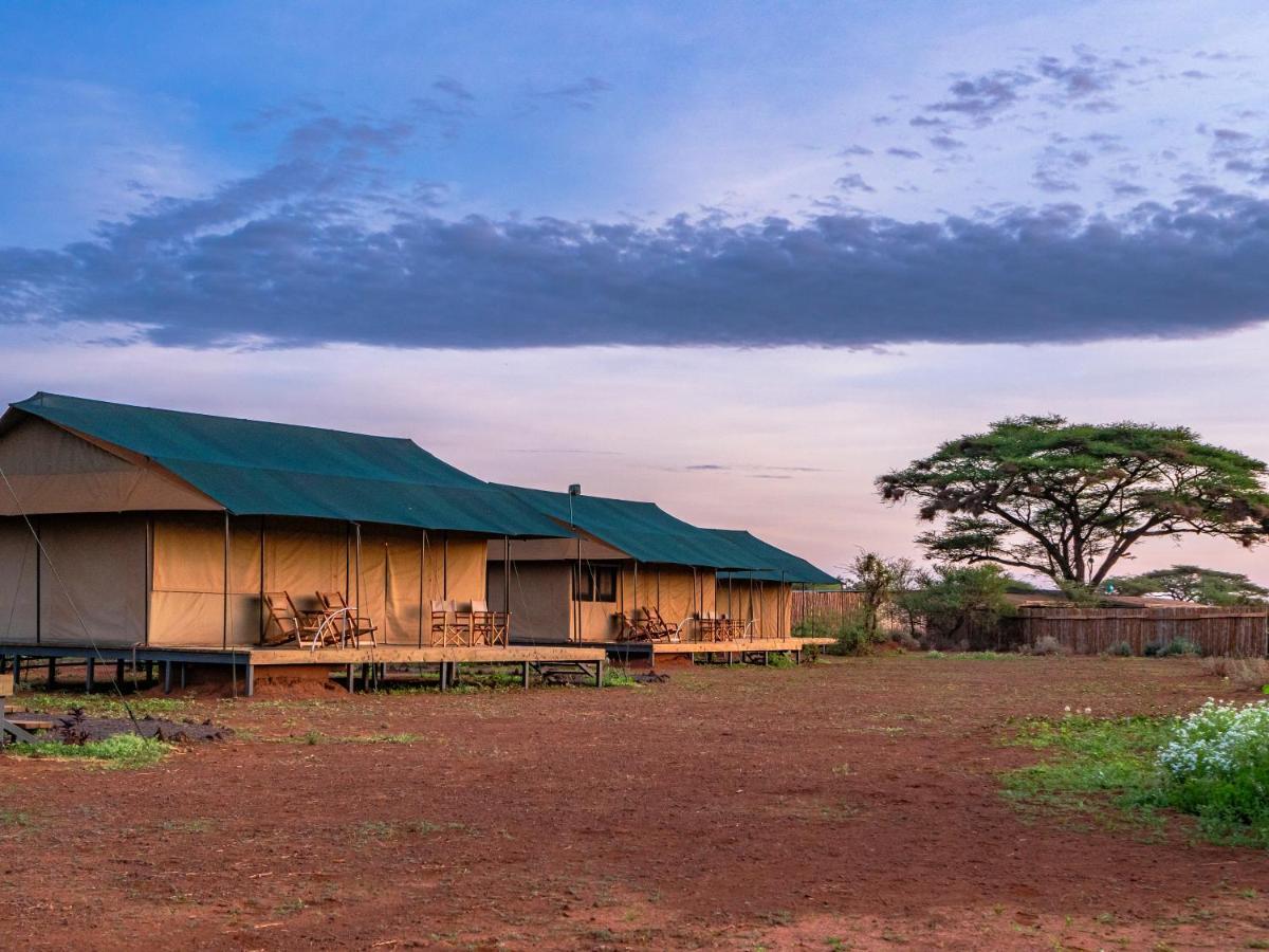 Tulia Amboseli Safari Camp Hotell Exteriör bild