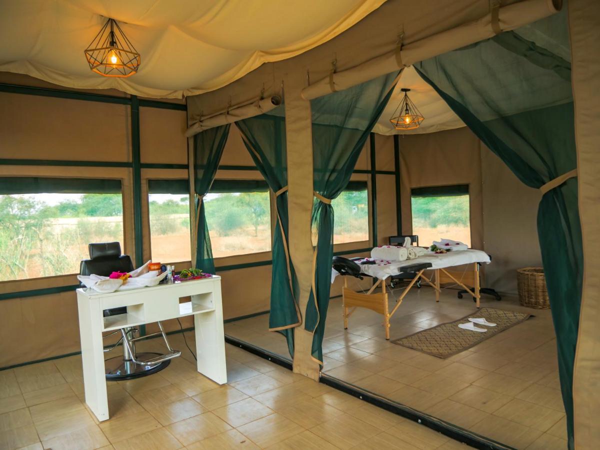 Tulia Amboseli Safari Camp Hotell Exteriör bild